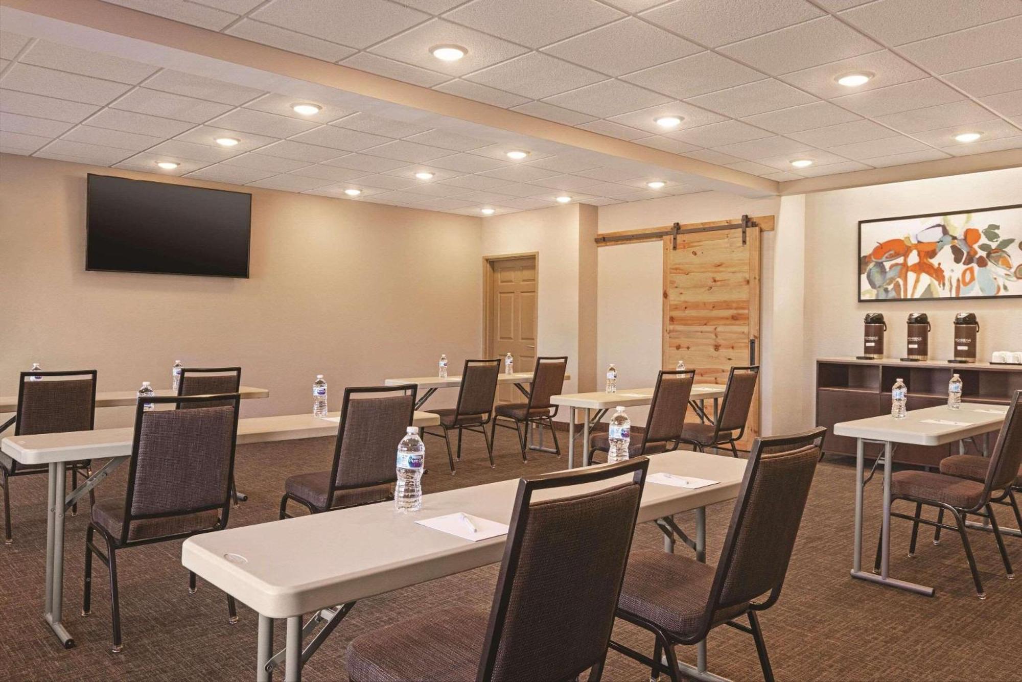 Country Inn & Suites By Radisson, Albert Lea - Austin Exterior foto